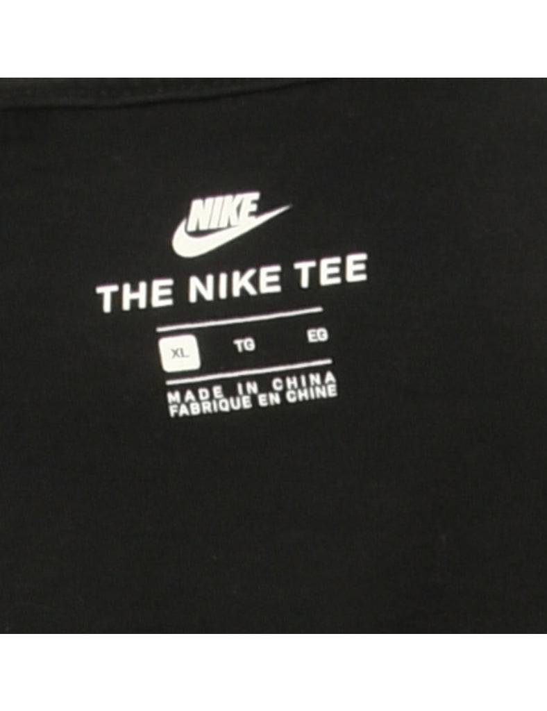 Black Nike Printed T-shirt - L