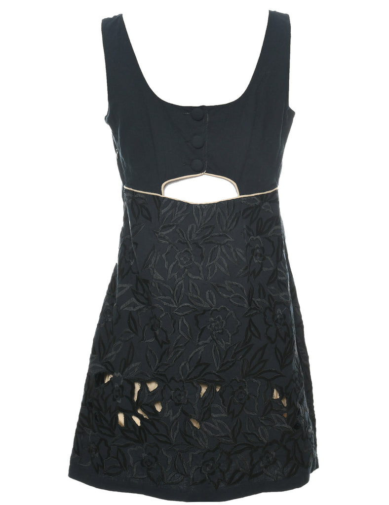 Black Dress - M